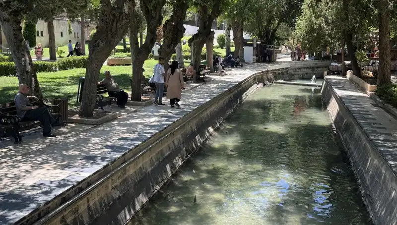 Şanlıurfa'da Sıcak Hava Rekoru! Termometreler 37 Derecede Zirveye Çıktı