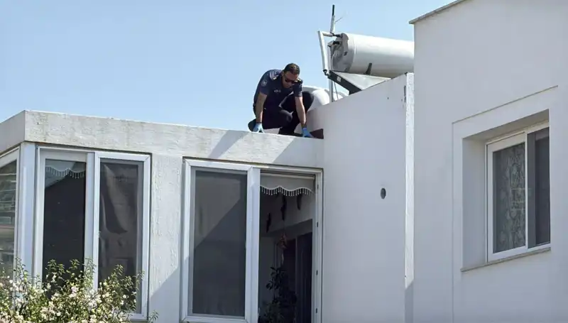 Bodrum'da Çatıdan Düşen Emekli Polis Hayatını Kaybetti, Detaylar Şoke Edici