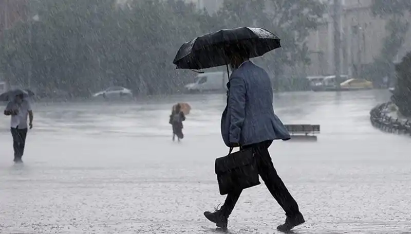 Meteoroloji Uyardı: Sağanak ve Kuvvetli Yağışlar Türkiye’yi Vuracak!