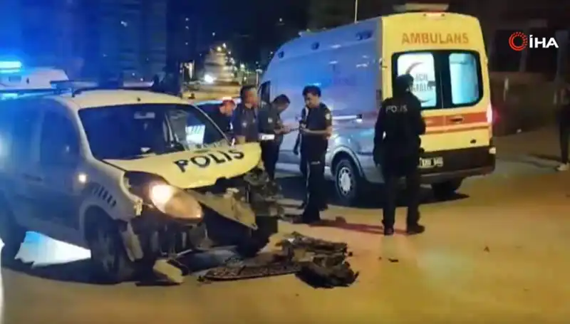 Ankara’da Hafif Ticari Araç ve Polis Aracının Çarpışması: Şok Edici Olay