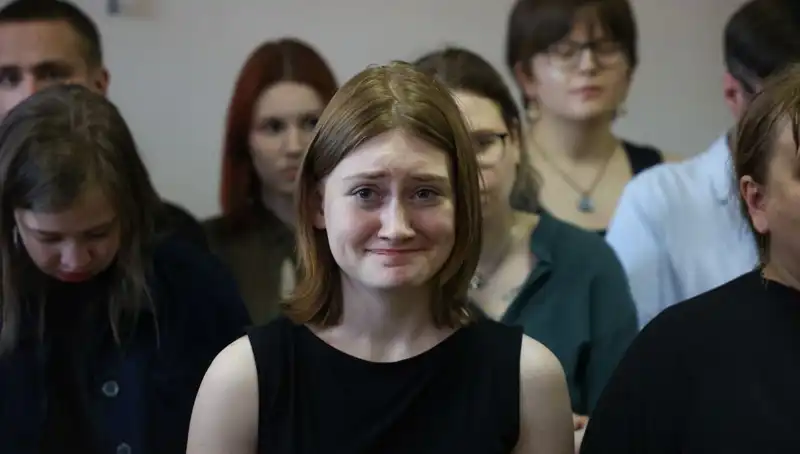 Rus Aktivist Darya Kozyreva'ya Savaş Karşıtı Eylemi Nedeniyle Hapis Cezası Verildi