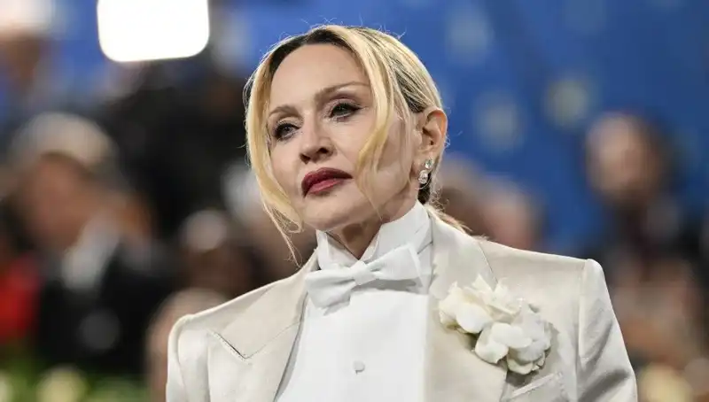 Madonna'nın Yeni Diyeti: Kanserle Mücadelede Sır gibi Tartışmalar Başladı