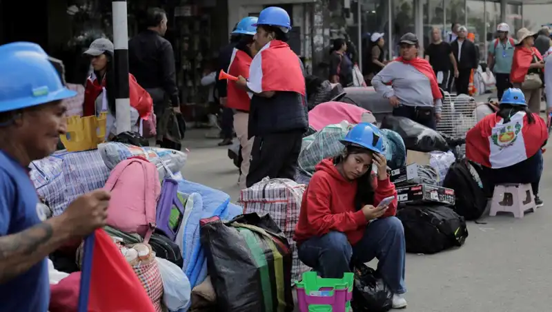 Peru'da Madenciler Sokaklarda: Hak Talepleri İçin Büyük Gösteri
