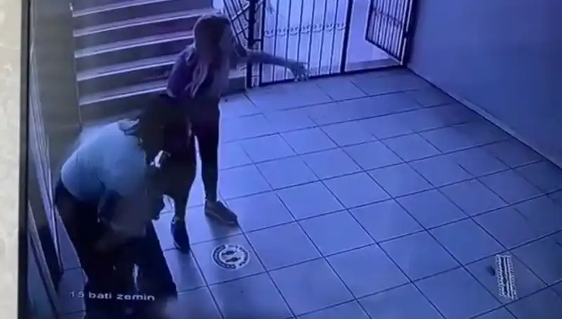 Öğretmenin Hızlı Tepkisi: Heimlich Manevrası ile Hayat Kurtaran Olay