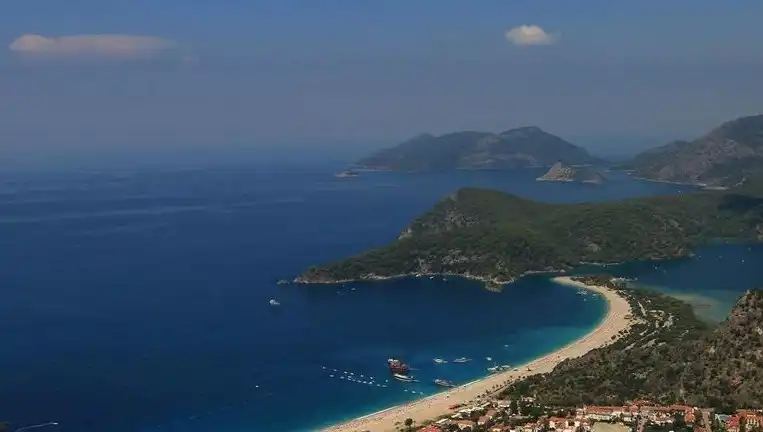Atina’nın Deniz Planları Tartışma Yarattı: Tepkiler Gündemde!
