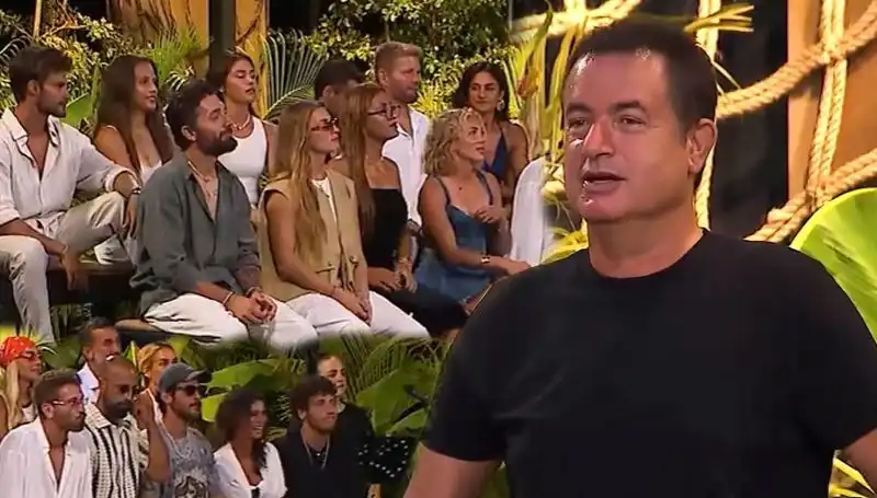 Survivor'da Birleşme Partisi: Takımlar Şarkı Yarışmasında Şov Yaptı!