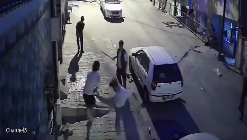 Başakşehir'de Taşlı Sopalı Kavga: Sokakları Saran Dehşet Anları